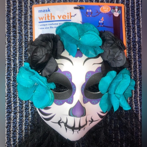 NWT Day of the Dead Mask Dia de los Muertos Masquerade Mask W/ Veil - Picture 4 of 5